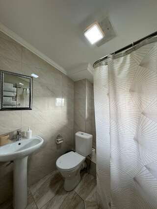 Гостиница Рай Краснодар Классический трехместный номер-4